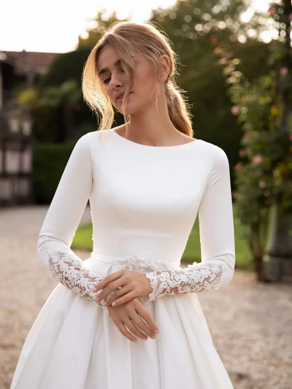 Modest O-neck Long Sleeve Wedding Dress Classic Lace Appliques Bride Robe 2024 A-line Bridal Customized Gown Robe De Mariée