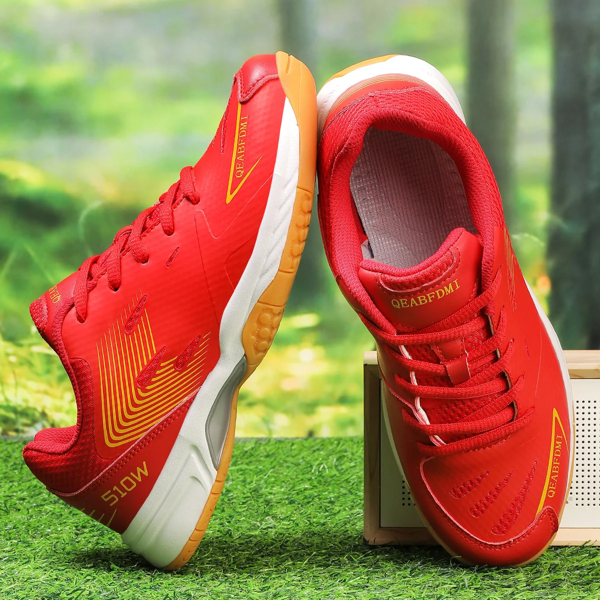 أحذية رياضية للتنس، أحذية تدري - مراجعة Badminton Footwork وسعره
