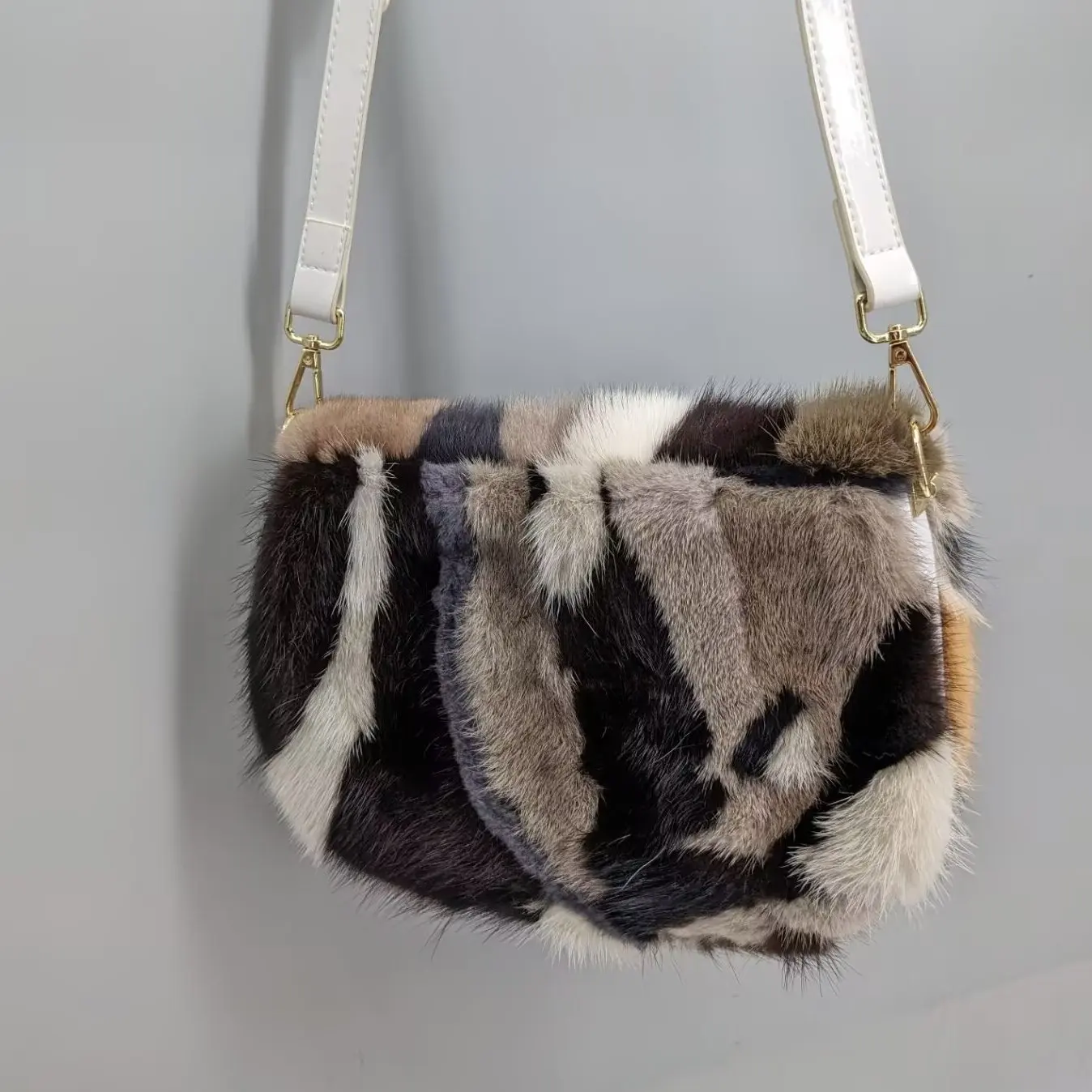 Women Multi Color Patchwork Real Mink Fur Crossbody Bag Color Block Flap Genuine Fur Shoulder Purse 24A0351