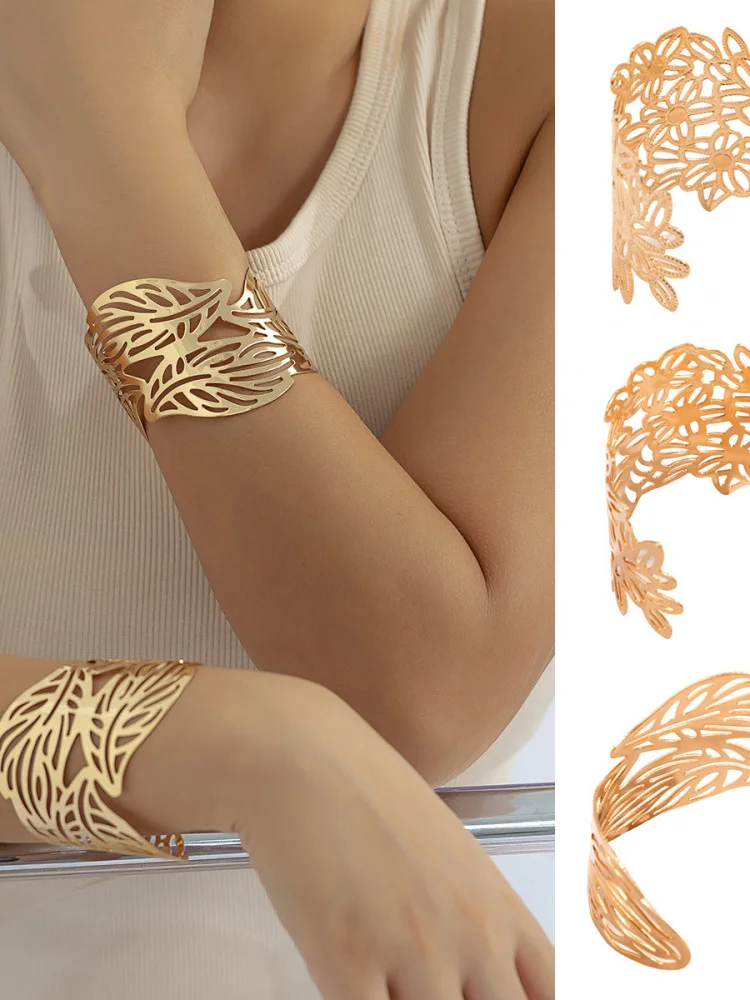 

mat Geometric Metal Bracelet Women's Faion Jewelry Personali Exaggerated Hollow Flower Le Open Hand Bracelet
