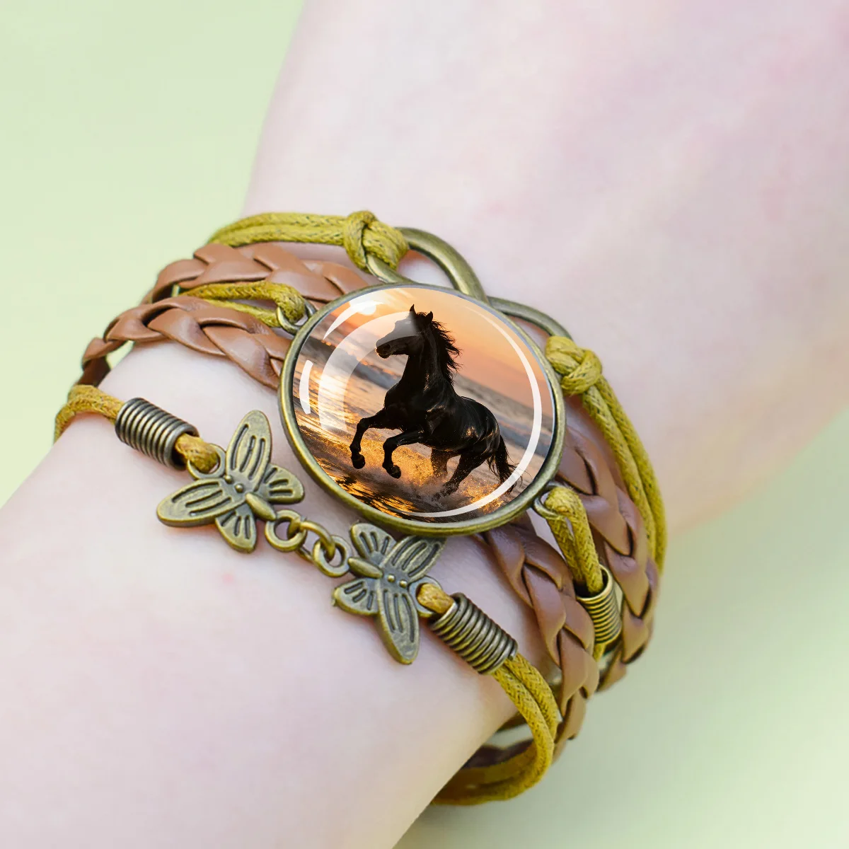 1PC Realistic Horse Portrait Braided Leather Wrap Bracelet Equestrian Riding Wildlife Gift
