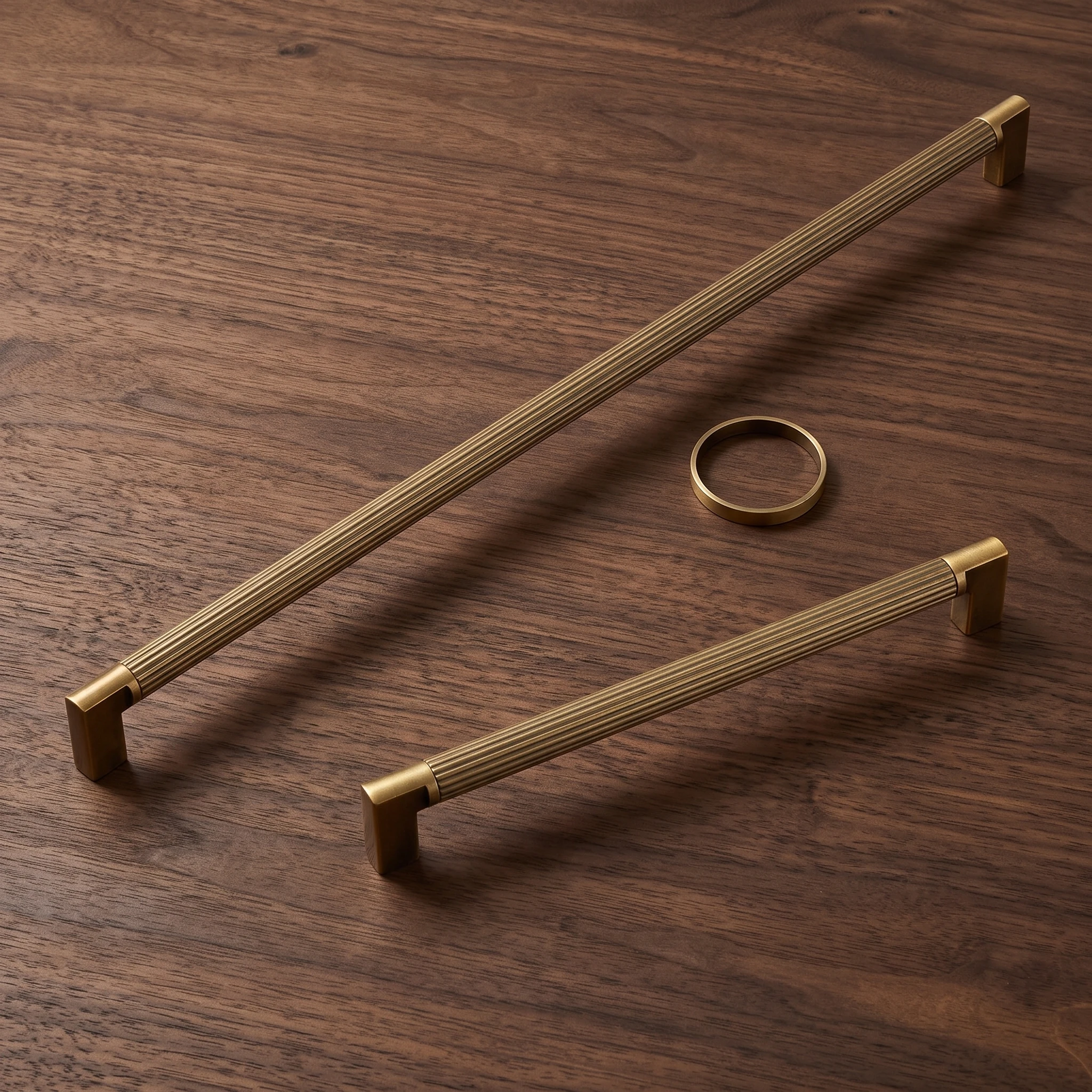 Goo-Ki Antique Brass Fluted Cabinet Pull Striped Bar Handle with Square End Base Vintage Furniture Knobs for Kitchen Cupboard