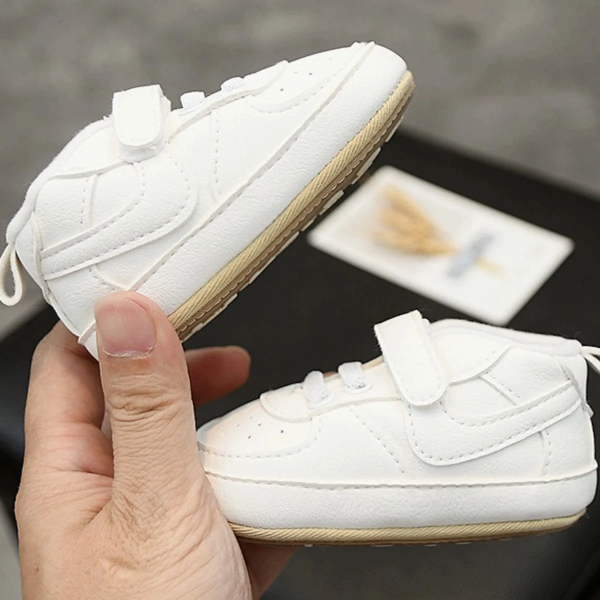 Chaussures classiques pour garçons et filles de 0 à 18 mois, semelle en caoutchouc antidérapante, chaussures de sport décontractées, chaussures de première marche, printemps et automne