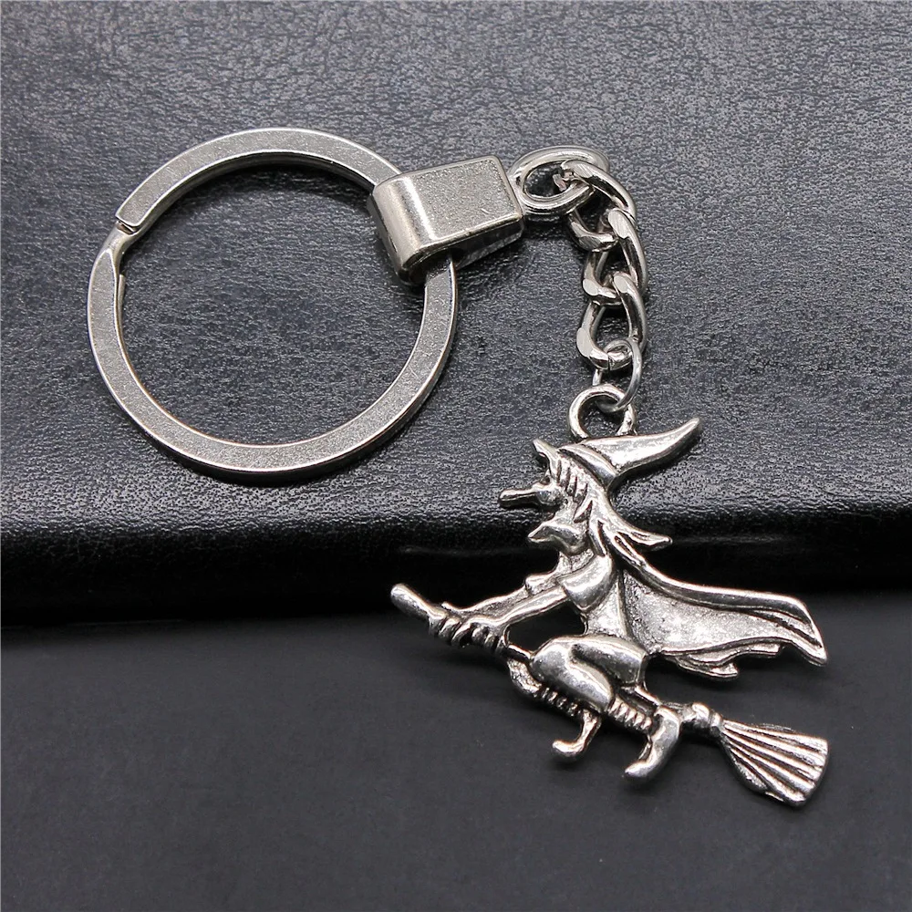 Woemn Men Keychain Dropshipping Antique Silver Color 36x34mm Wizard Pendant Keyring Gift