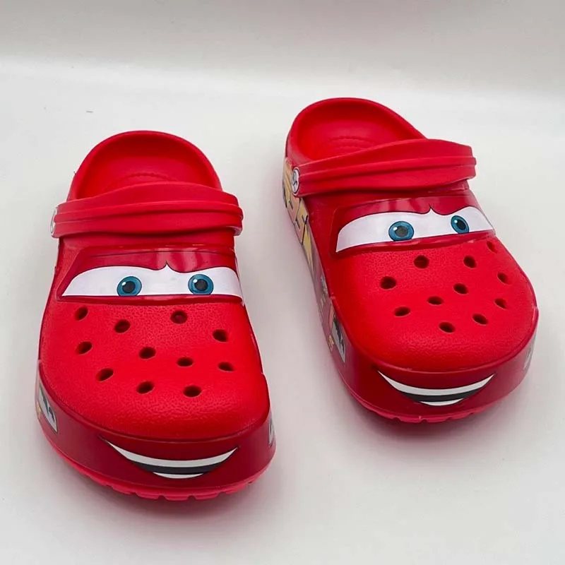 Pantofole estive Uomo Fulmine Mcqueen Uomo Pixar Impermeabile Spiaggia all'aperto Holey Eva Scarpe Sandali Donna Auto Infradito Ragazzo Regalo