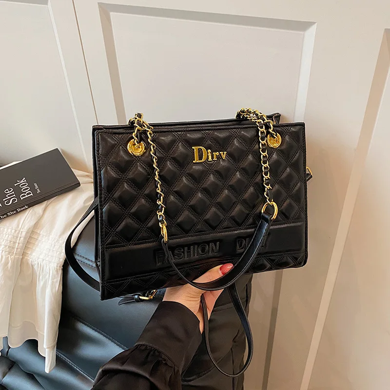 Nouveau fourre-tout à chaîne matelassé pour femmes-sac à bandoulière de luxe polyvalent de grande capacité pour les déplacements