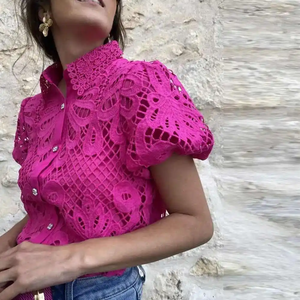 ゆったりとしたカジュアルなボタン付き半袖シャツ ストリートスタイル コットン バタフライノット 暖かさ レディースファッション 春シーズン 無地