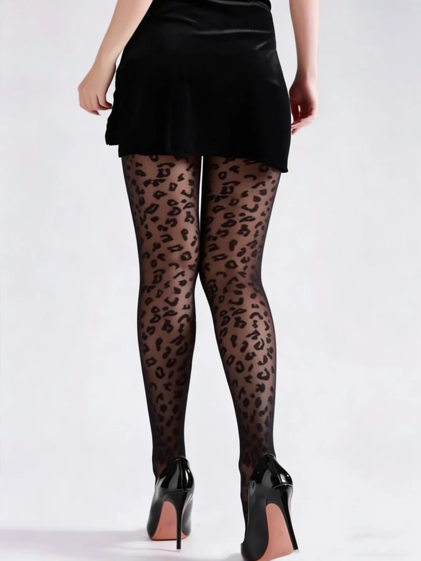 1 PC Black Leopard Print Cutout Pantyhose Women Sheer Slim-Fit Retro Style Commute/Tea/BFF Date, Halloween Party/Christmas Gathe