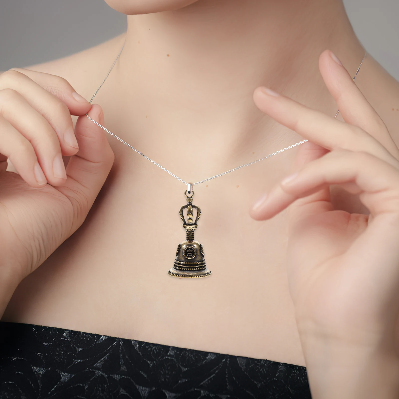 

Retro Bronze Bell Pendant Vintage Small Jingle Necklace Decorative Brass Keychain DIY Crafts Hanging Charm Vintage Bell Decor