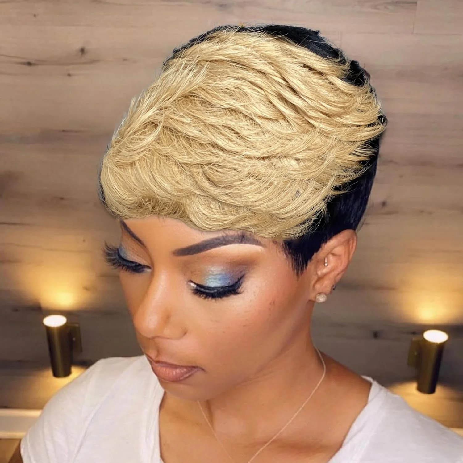 인간의 머리 픽시 컷 가발 웨이브 여성용 완전 기계 제작 가발