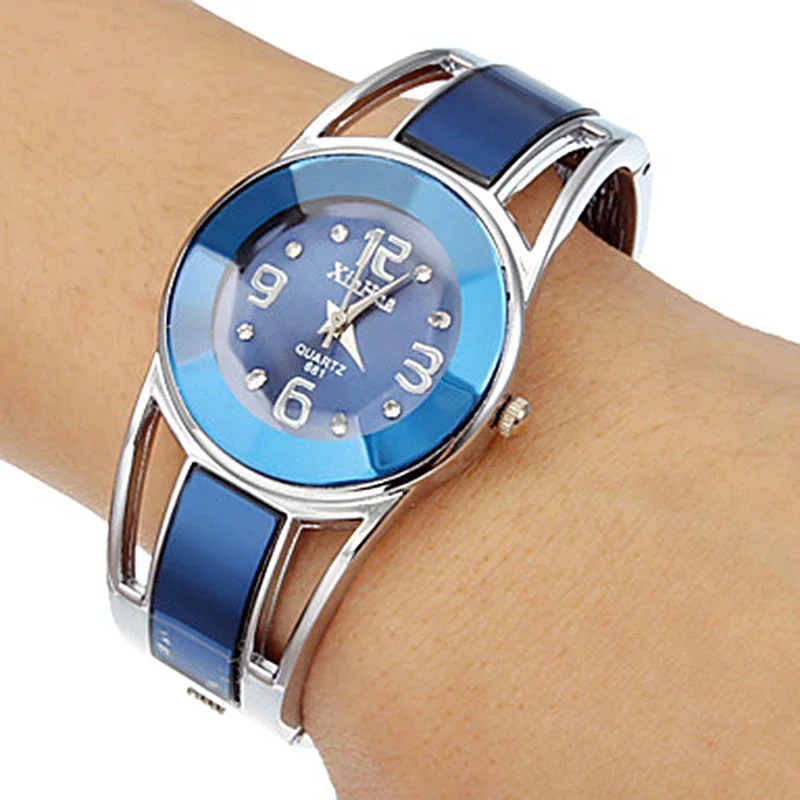 Xinhua-Reloj de pulsera de lujo para mujer, cronógrafo de cuarzo con esfera de acero inoxidable, gran oferta, 2021