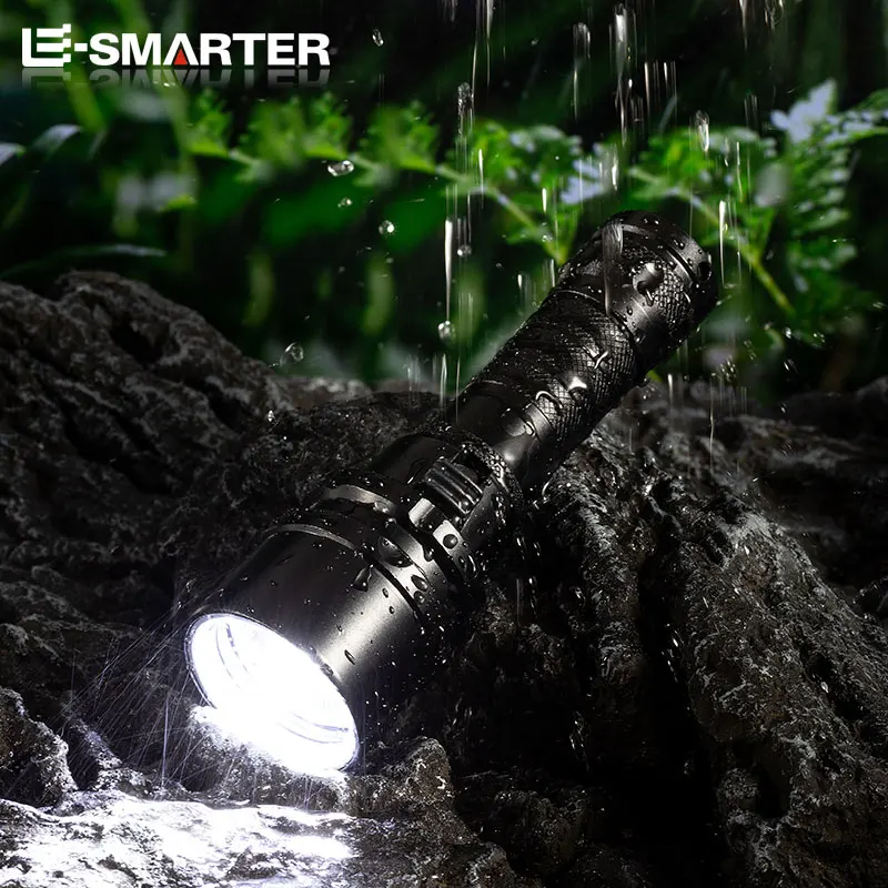 T6/L2 Powerful LED Diving Flashlight Super Bright Professional Underwater Torch IP68 Waterproof Rating Lamp Using 18650 Battery