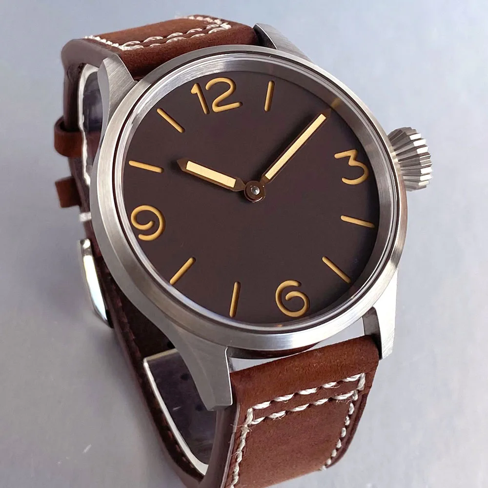 Nuovo orologio meccanico da uomo personalizzato da 43 mm Vetro zaffiro Quadrante nero Movimento a carica manuale Orologio da polso Grande corona con retro in vetro