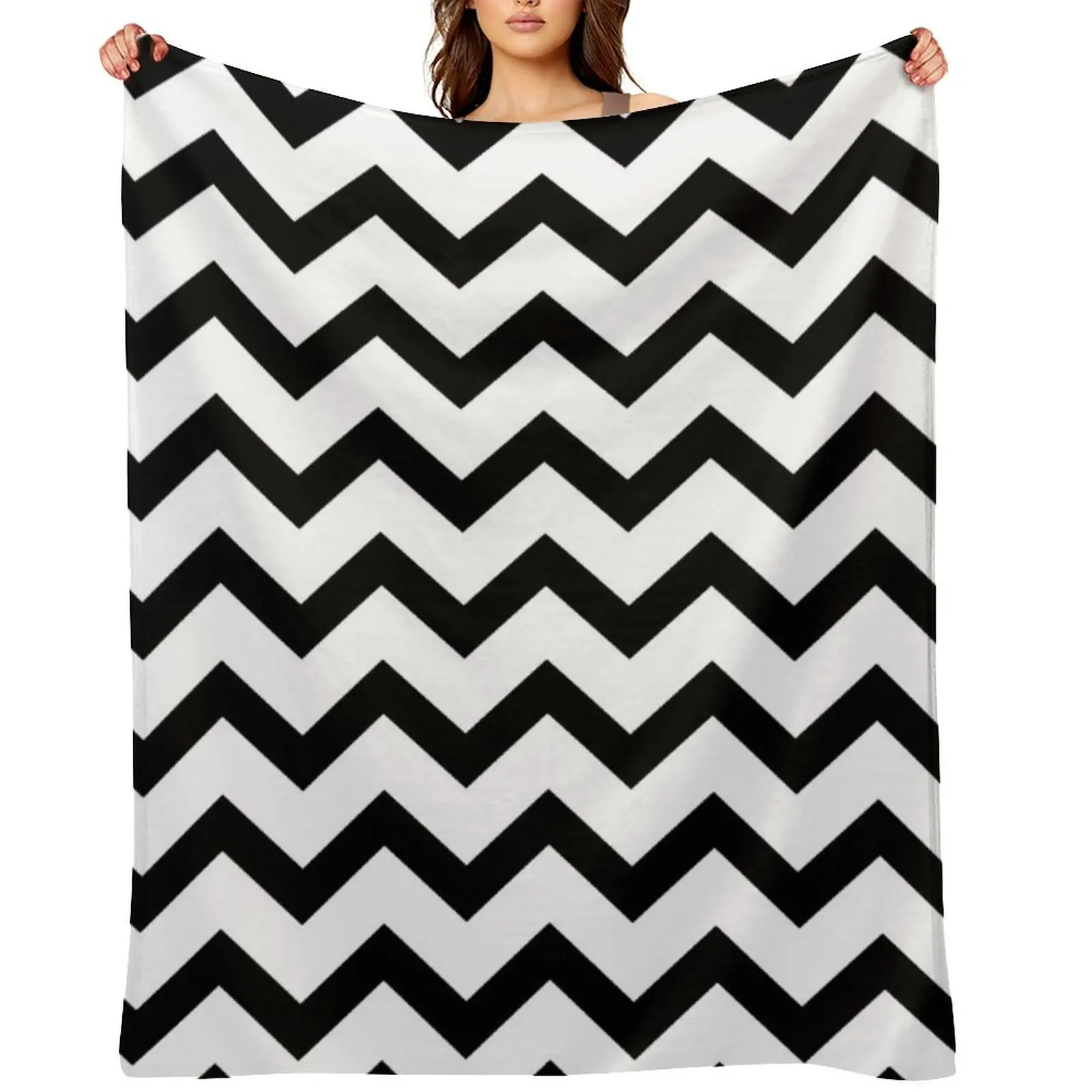 

Simple Black and white Chevron pattern Throw Blanket Blankets Sofas Of Decoration Luxury Brand Picnic Travel Blankets