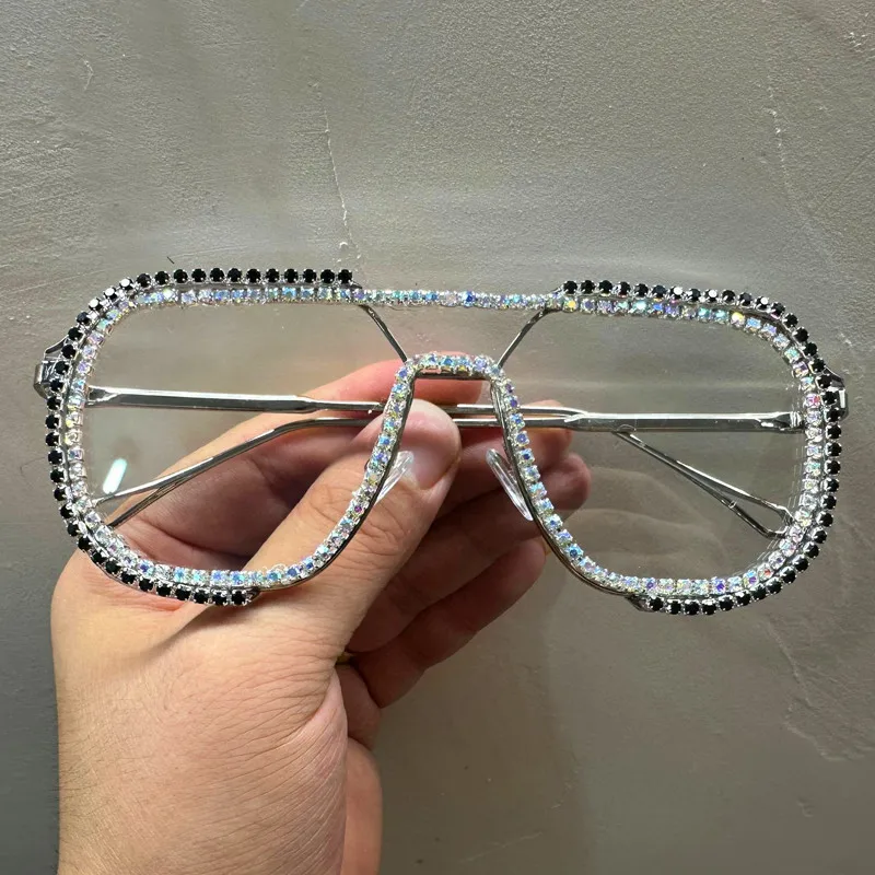 Diamanten-Sonnenbrille für Damen 2026 – Neue luxuriöse Strass-Sonnenbrille, einzigartige handgefertigte modische Einteiler-Sonnenbrille für Frauen, übergroße Brillen – Detail 9