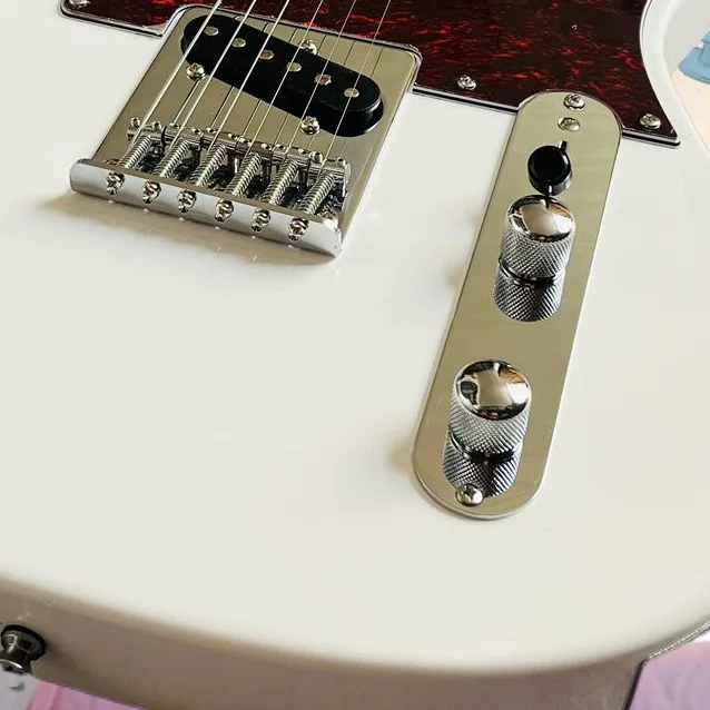 Electric guitar, factory customized, made of maple and peach blossom wood, wholesale price, in stock, free shipping   F42