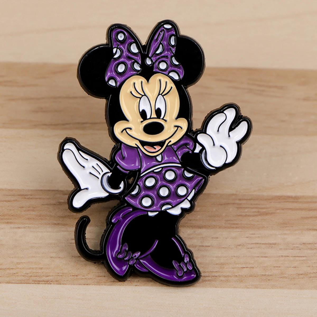 Minnie Mouse Enamel Pin Cute Cartoon Brooches for Women Lapel Pins Badges on Backpack Clothing Accessories Fashion Jewelry Gift