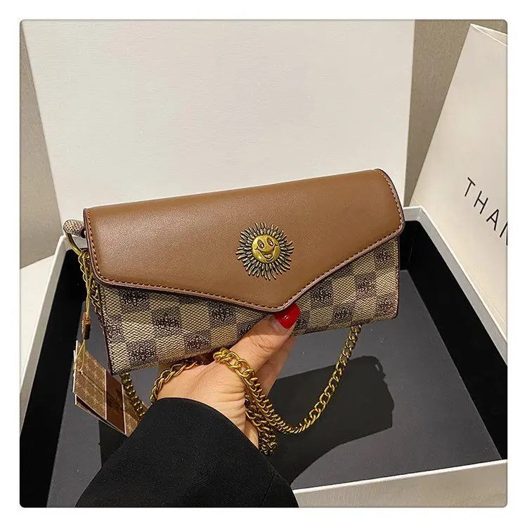 

New 852 Chain Bag Shoulder Messenger Bag Versatile Small Bag Trendy Niche Design Retro Armpit Bag