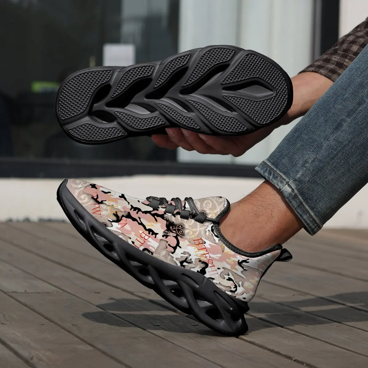 

Two-tone Checkered Pixel Art Style Black and White Simple Line Five-pointed Star Rose Pattern Lace-up Large-sized Casual Shoes