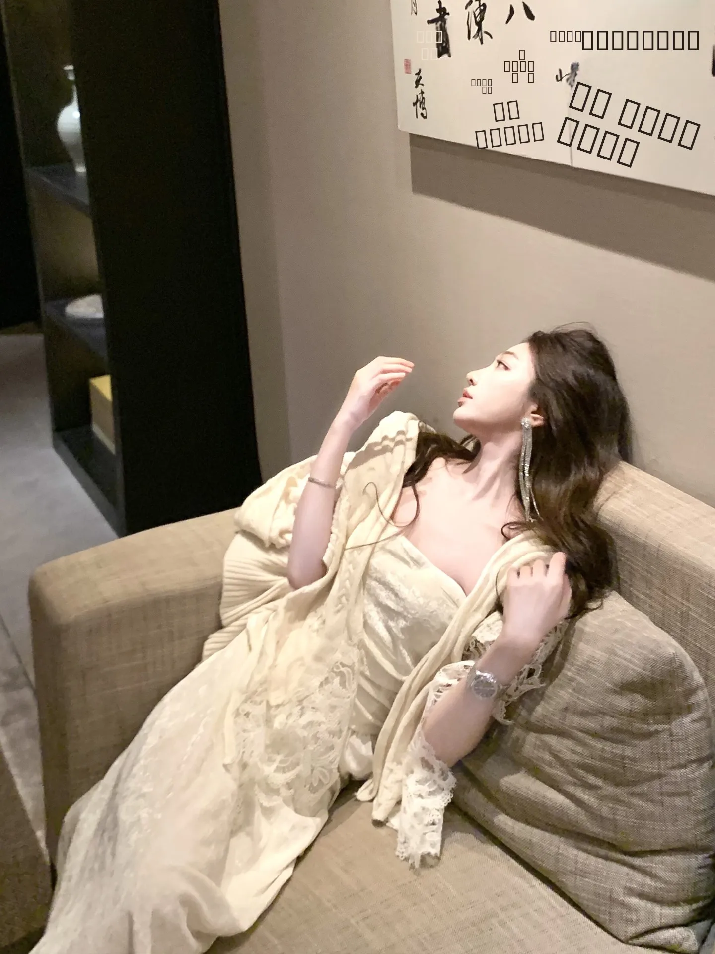 

Ele White Lace oulder awl Hand Cut Knitted Cardigan Women's Versatile Woolen Cloak Amor Es King of Lace 2025 Autumn F...