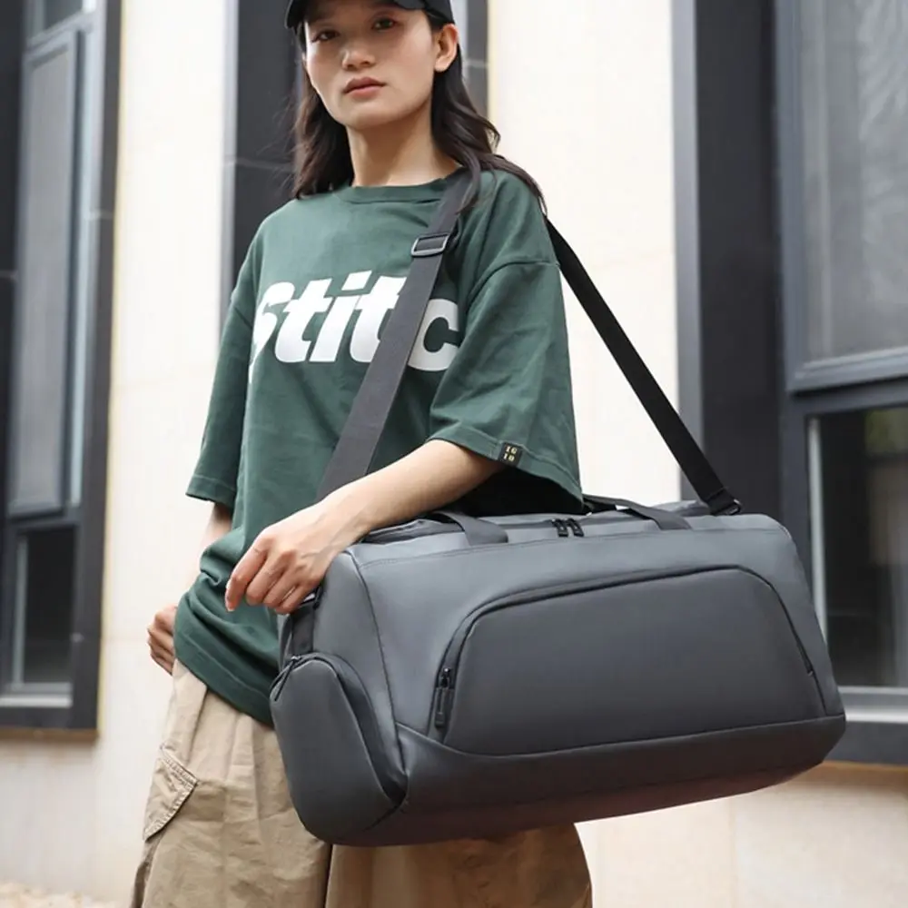 

Large Capacity Travel Duffel Bag Dustproof Waterproof Sports Fitness Bag Portable Casual Dry Wet Separation Bags Camping