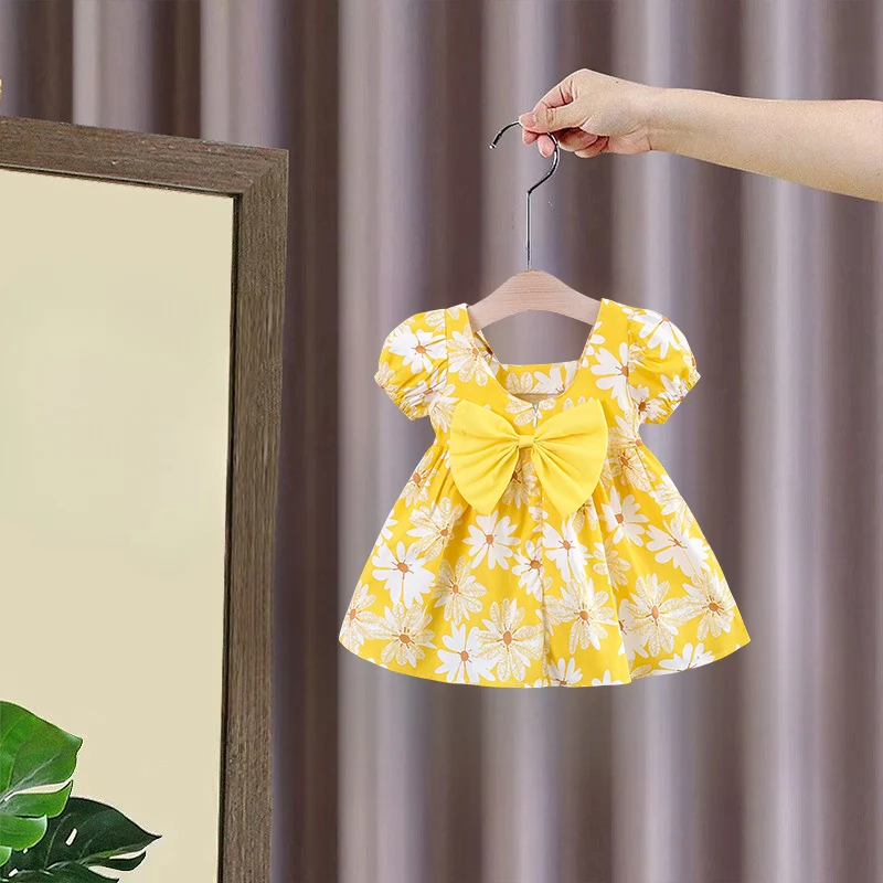Weibliche Baby Sommer Neue Ganzkörper Chrysantheme Großen Bogen Prinzessin Kleid Weibliche Baby Blase Hülse Süße Casual Kleid