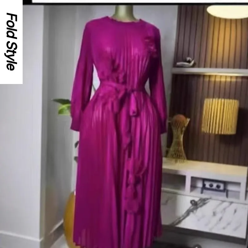 Sukienka Miyake Plisowana Jednolita Kolor Lampionowy Rękaw Ręcznie Robione Koraliki Ozdobne Kwiaty Okrągły Dekolt Afrykańska Luźna Sukienka Nowość Lato 2025