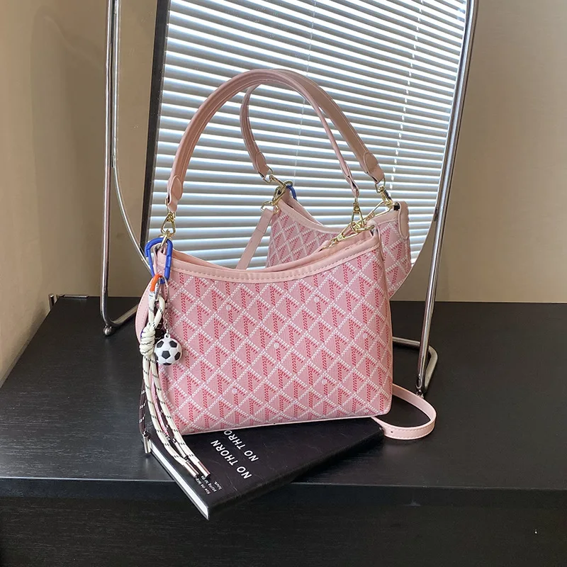 

2026 New Women's Quilted Tote Bags - Pink Large Capacity Handbags Versatile Shoulder & Crossbody Bags for Daily Commute