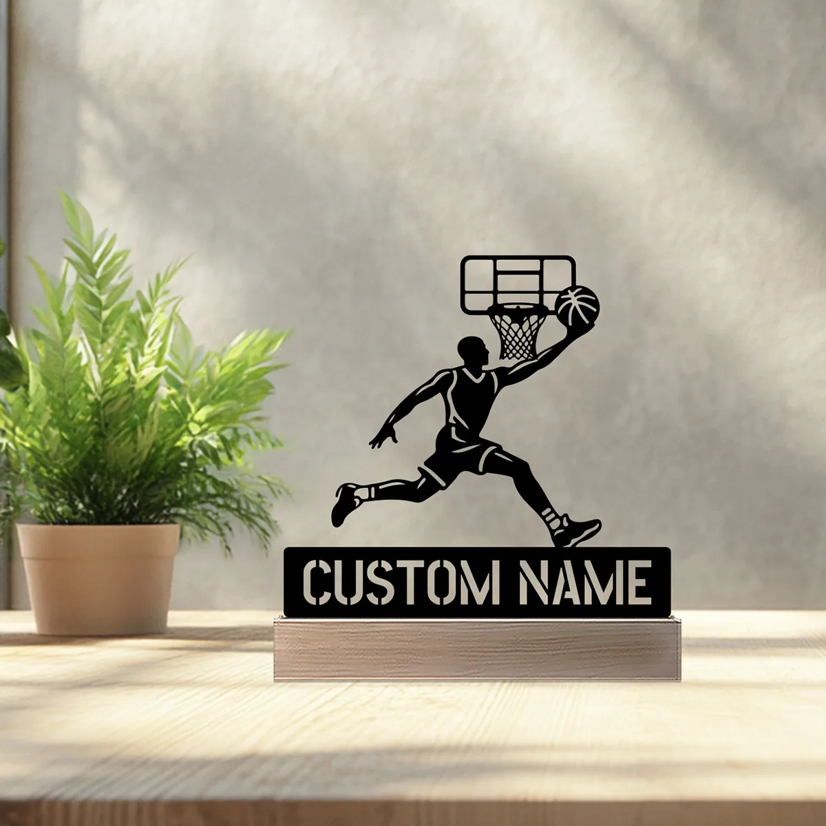 1pc Semplice esperto di basket Nome personalizzato Statua in metallo con base in legno Ornamento in ferro Scultura in latta Artigianato d'arte con base in legno