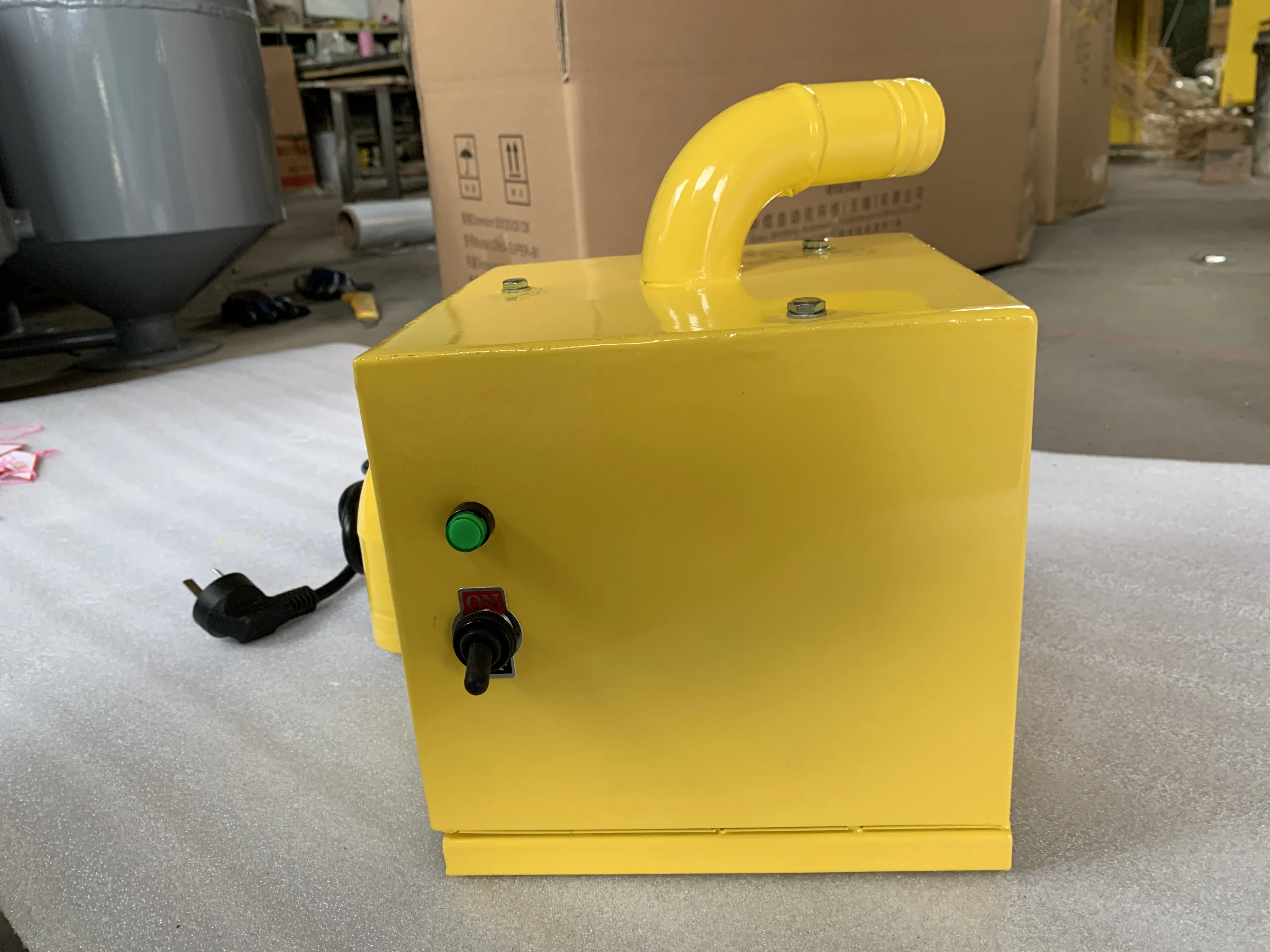 Heavy duty arc splitting flux equipment for flux tractors