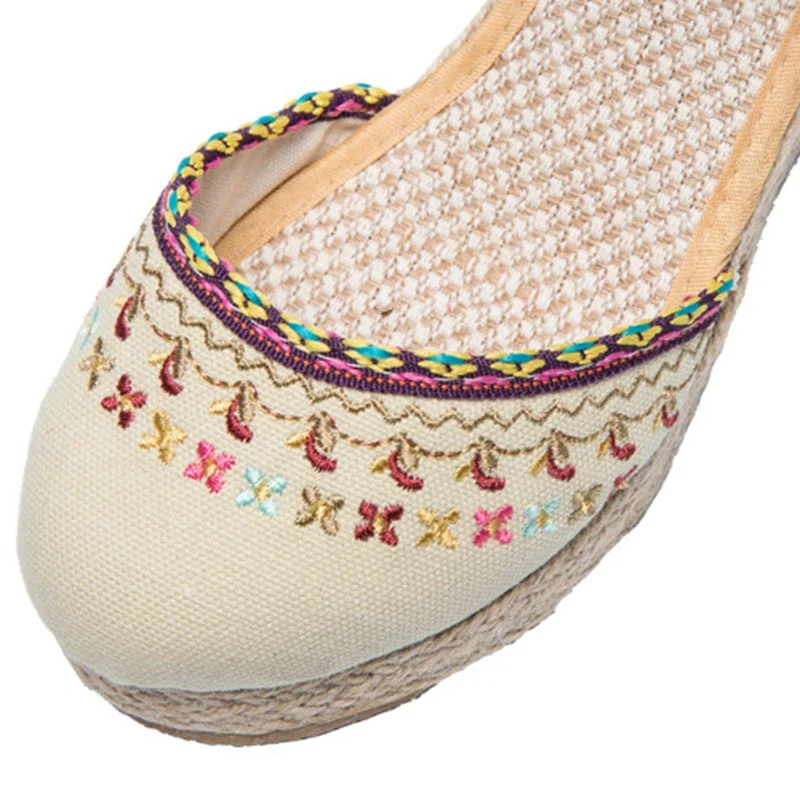 BEYARNE Women Traditional Beijing Fabric Shoe  Spring Bordered Embroidery Cotton Shoe Casual Buckle Wedges Women Sandals