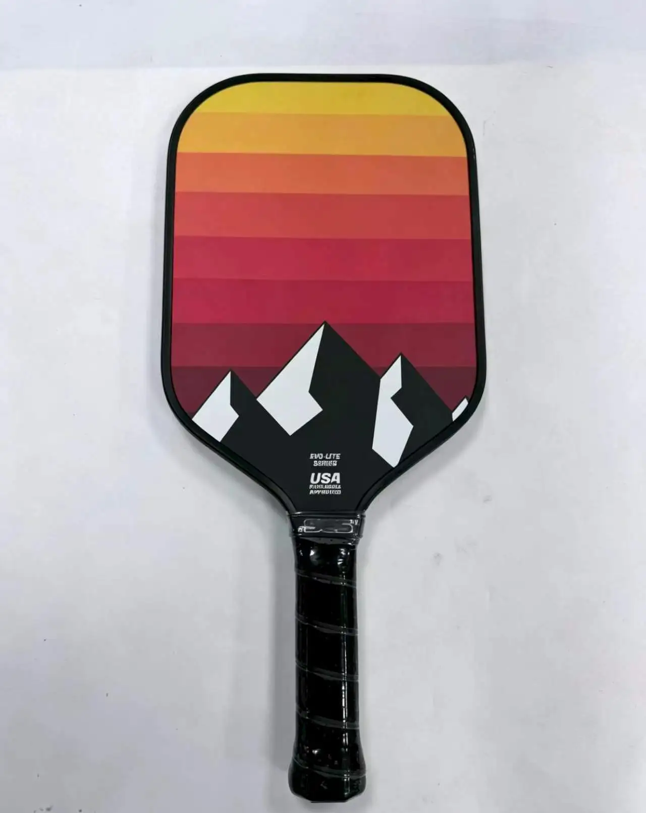 Raquette de pickleball professionnelle de haute qualité en fibre de carbone, approuvée USAPA, vente en gros d'usine