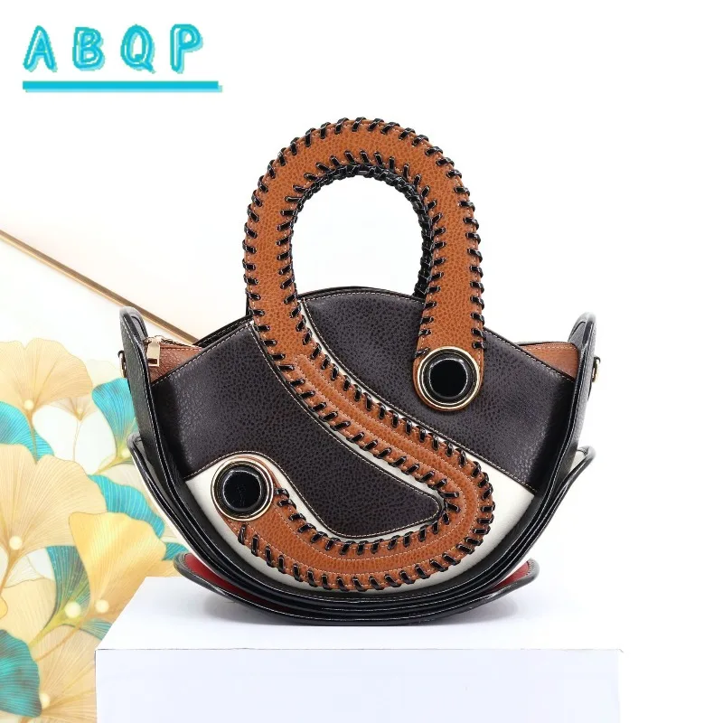 

New Women's Handbag Luxury Women's Shoulder Messenger Bag Personalized Fashion Casual Women's Bag Large Capacity High Quality