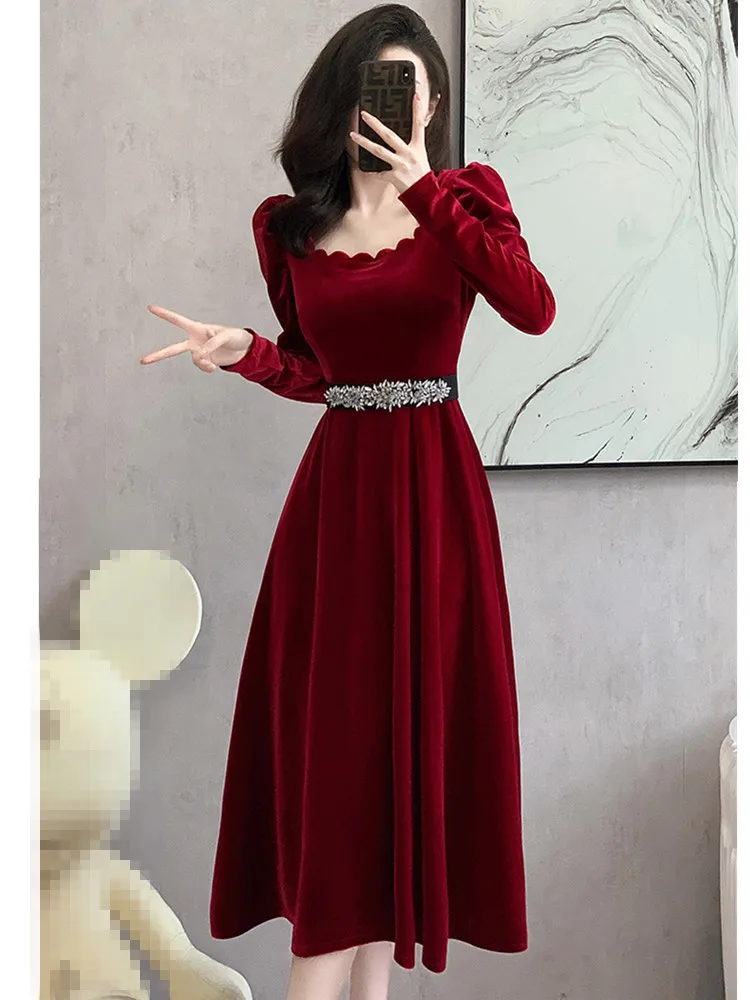 SMTHMA New Fashion Light Luxury Celebrity Velvet Dress Women\'s Square Neck Puff Sleeve Red Black Party Dress With Diamonds Belt