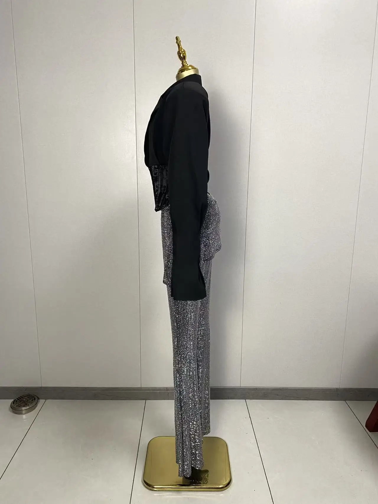 2025 nouvelles femmes Sexy à manches longues col en V profond T-shirt paillettes Flare deux pièces pantalon ensemble élégant soirée Club tenues de fête