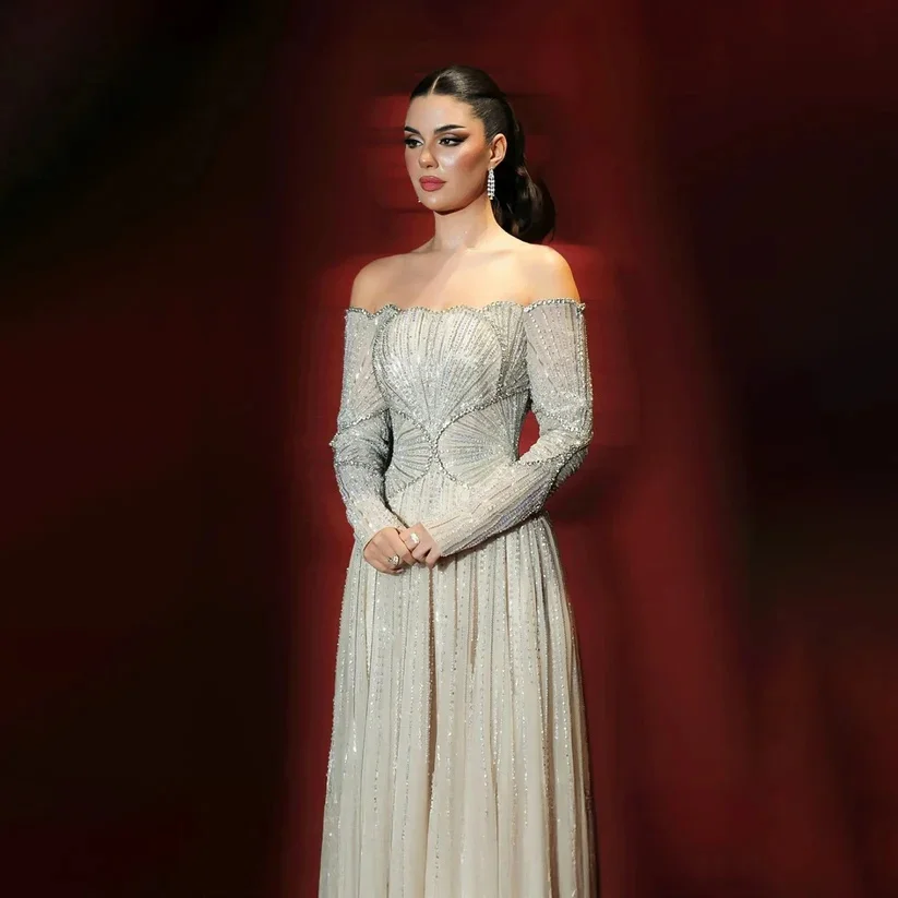 تصميم جديد ألف خط فاخر قبالة الكتف كم طويل مطرز الترتر تول مساء السجادة الحمراء حفل زفاف ضيف فستان حفلة كوكتيل