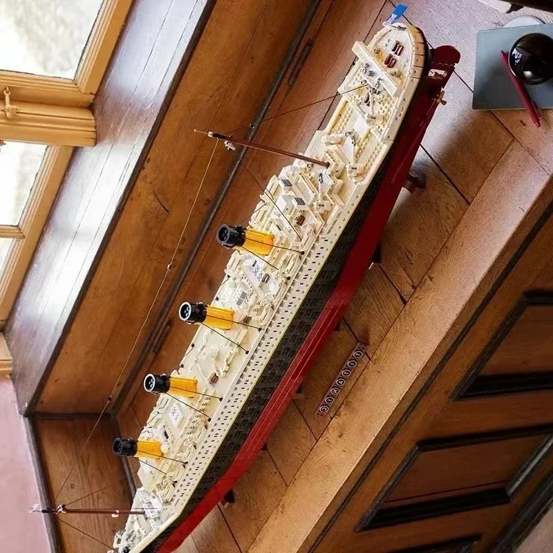 متوافق 10294 تيتانيك قارب سياحي كبير سفينة باخرة ديكور المنزل الجمعية 9090 قطعة نموذج لعب أطفال الهدايا #1