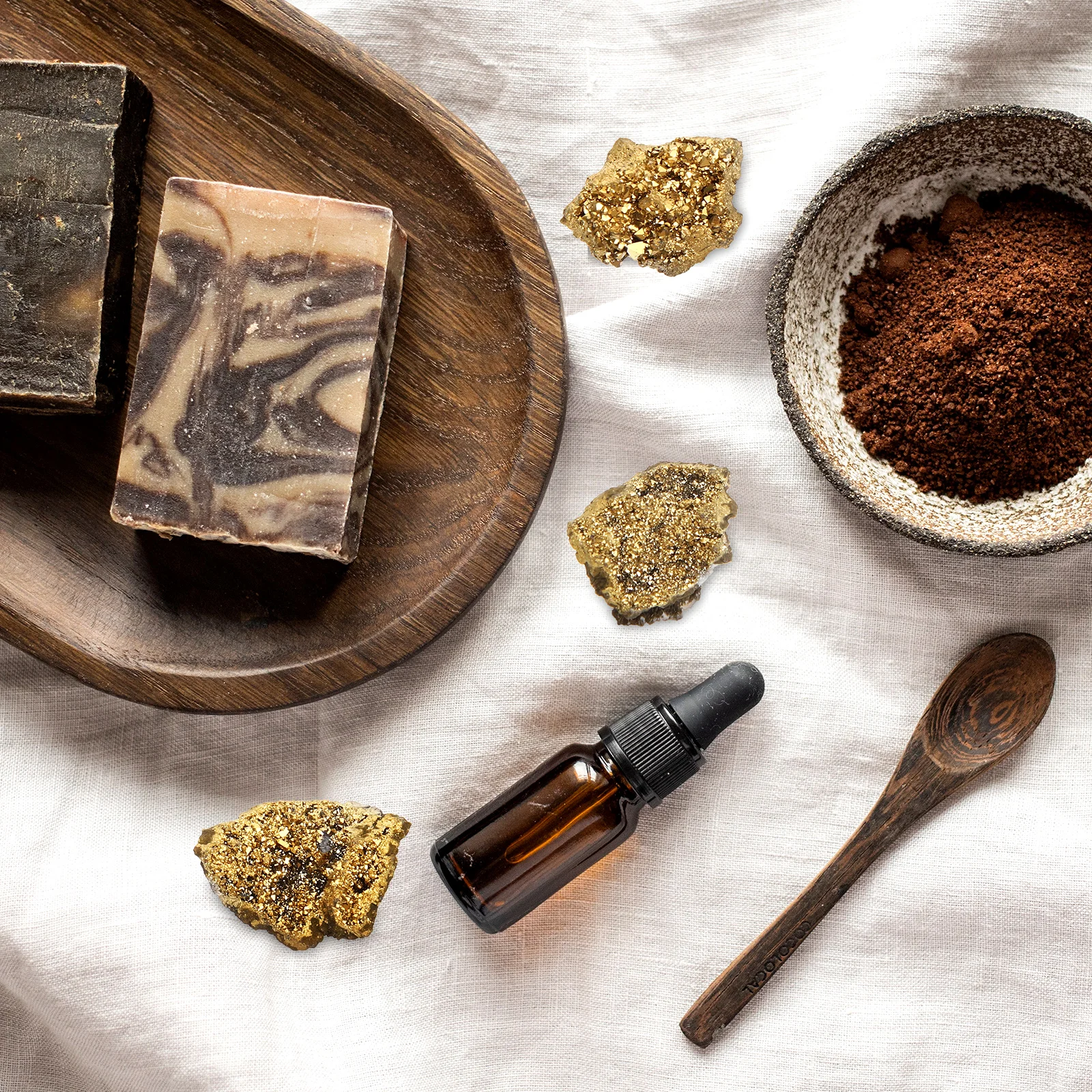 

5Pcs Golden Pyrite Irregular Stones Decorative Specimen Stone Collection Premium Material Small Size Light Weight Easy to Place