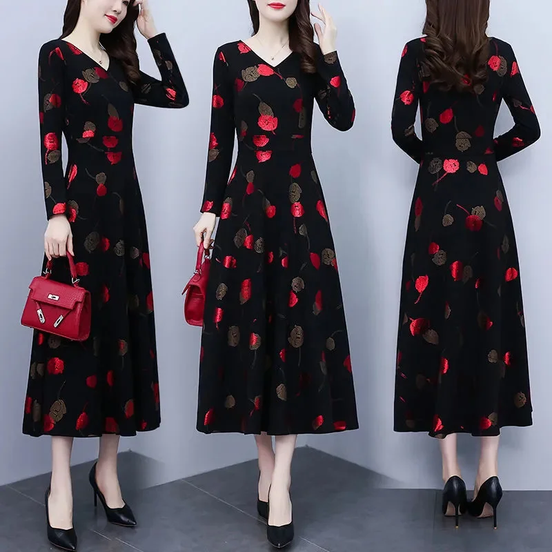 Printed Hot Stamping Dress New Spring And Autumn Long sleeved Slim Fit And Slimming Mom Fashion Print Dress Mother V-Neck Dress