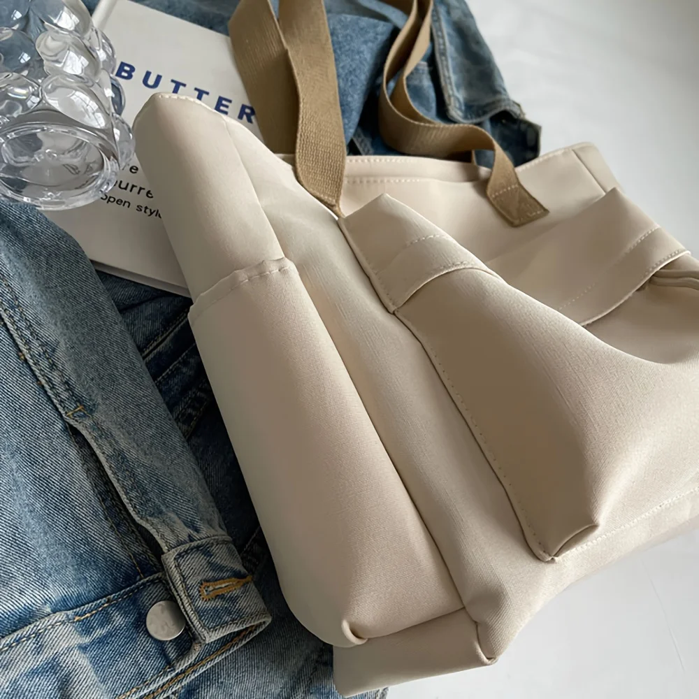 Thumbnail 2 - #5 Trending Shopping Tote Bags Right Now