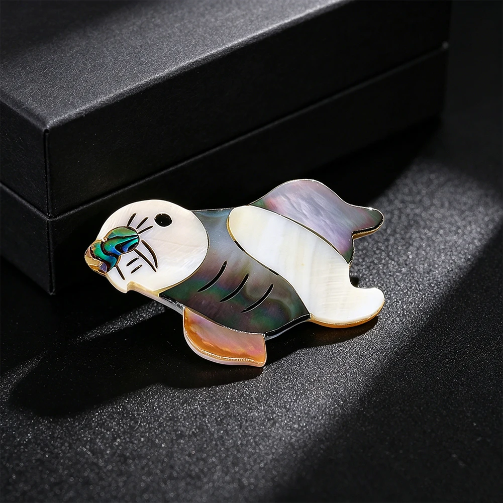 Natural Shell Sea Lion Brooch Pin MOP Splicing Abalone Shell Animal Seal Lapel Pin Badges Party Jewelry Decor Accessories Gifts