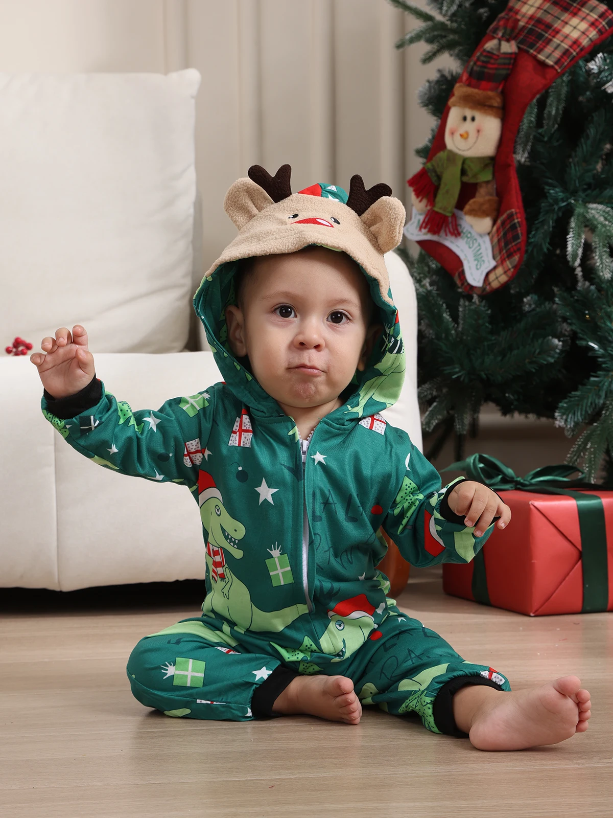 Fashion Christmas Family Pyjamas 2024 Xmas Cartoon Print Hooded Onesie Mother Kids Family Matching Outfits Holidays Baby Clothes