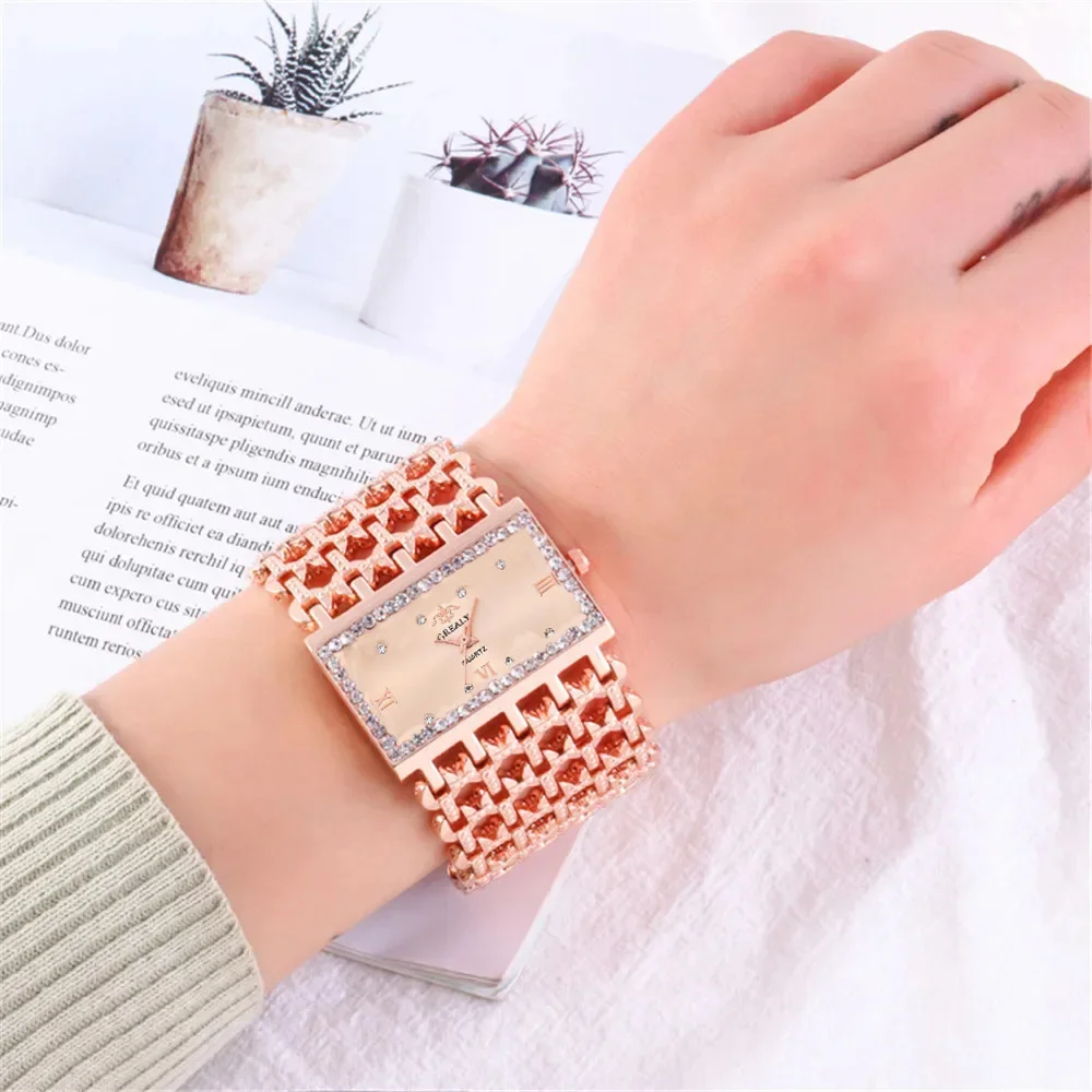 UTHAI W29 New Watch For Women Fashion Light luxury Square Diamond Quartz Watches Clock Lady\'s Gold Stainless Steel Bracelet