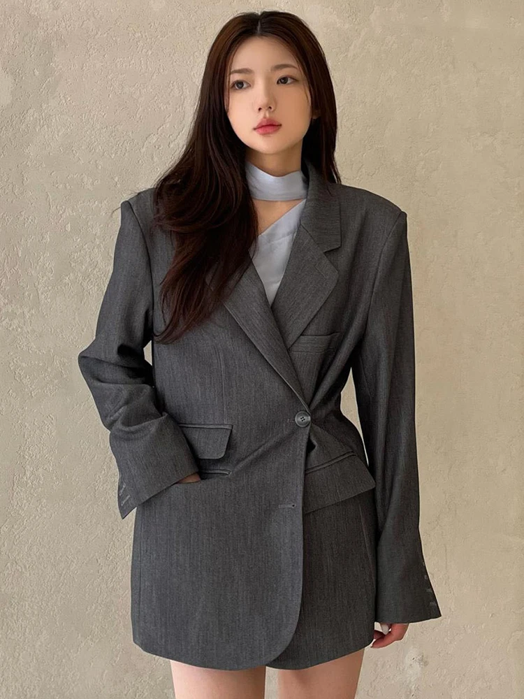 YERMORA Gray Pockets Brief Casual Blazer For Women Lapel Long Sleeve Loose New Jacket Fashion Tide Spring Autumn 2025 A849
