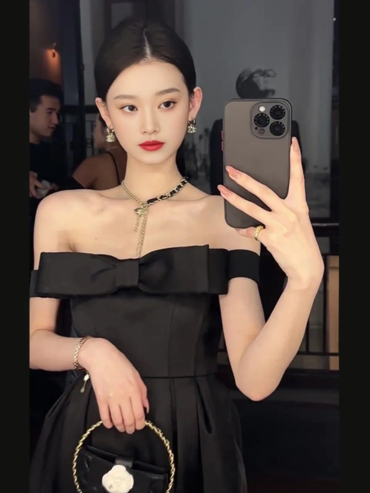 Ele Bla Gown Princ …