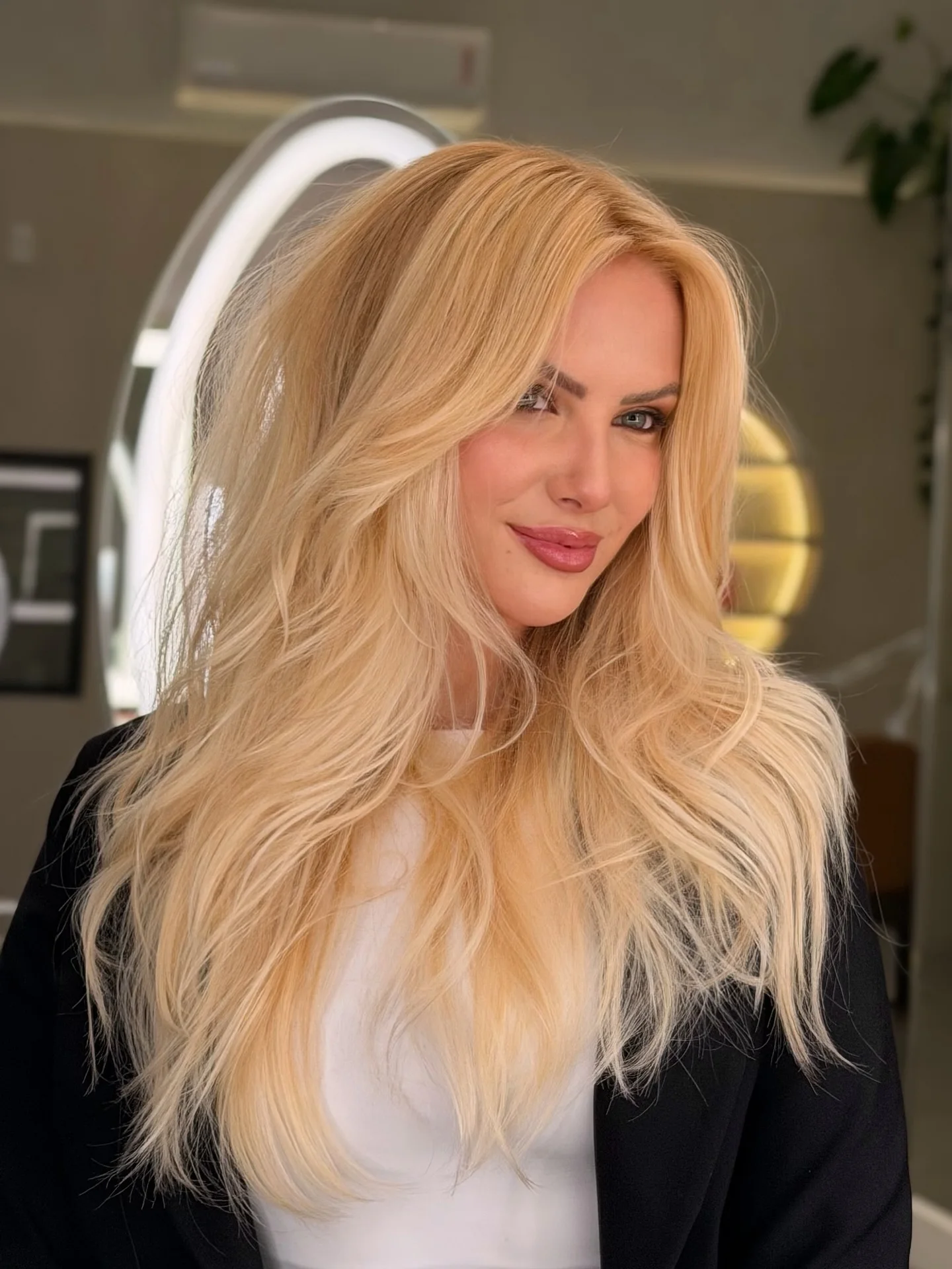 Highlight Platinum Blonde Lace Front Wig Pre-Plucked Body Wave Heat Resistant Synthetic Hair for White Women Daily Use