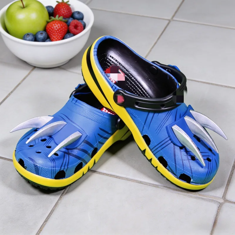 

New Wolverine-shaped terrycloth slippers, suitable for wearing outdoors in summer as sandals
