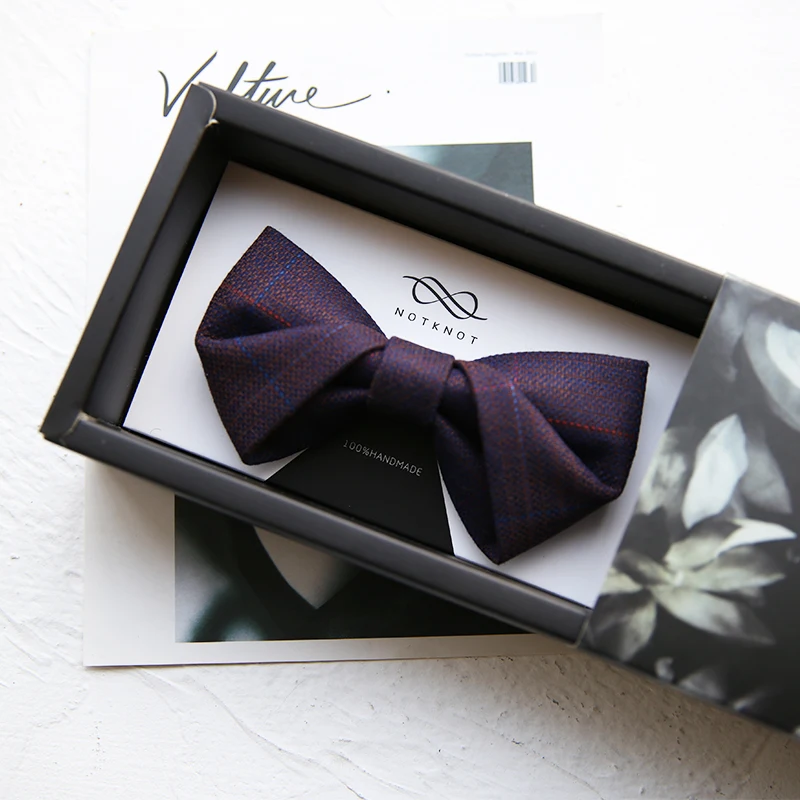 High-end boutique, wedding, groom best man suit formal, purple officiating business gift box men's bow tie