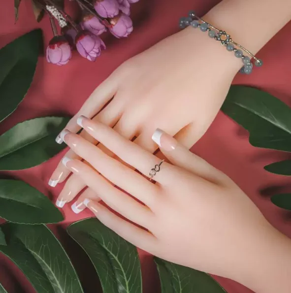Silicone Female Hand Model High Simulation Fake Nail Art TPE Hands DW03 Medical Painting Teaching Display Props for Shooting image 3