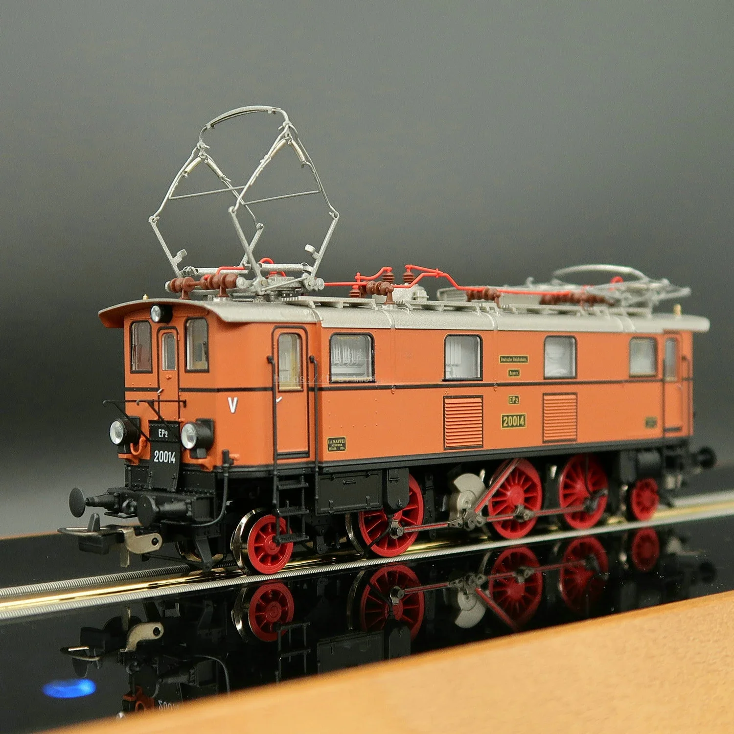 PIKO Train Model HO Type 1/87 51421 EP2 Electric Locomotive Digital Sound Effect (DCC) DRG Second Generation Rail Car Toy